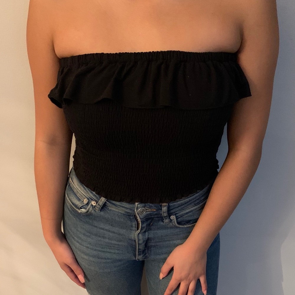 3 for $20 - black ribbed tube top with top frills